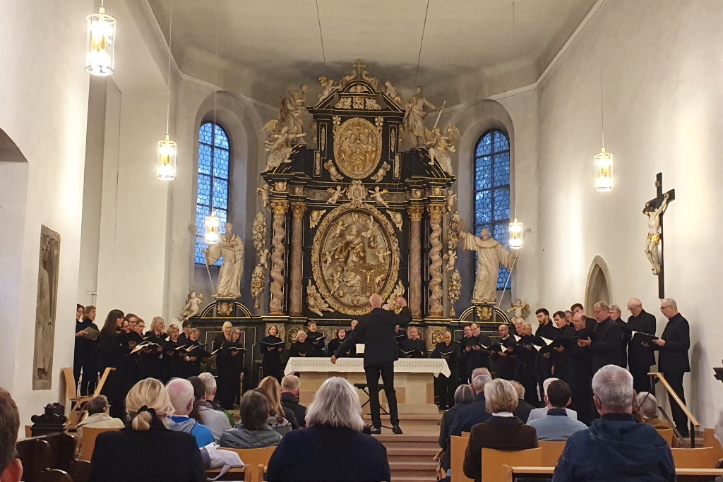 Der Kurt-Thomas-Kammerchor in der Benediktinerinnenabtei Kloster Engelthal zu Gast im September 2022 | Leitung: Andreas Köhs