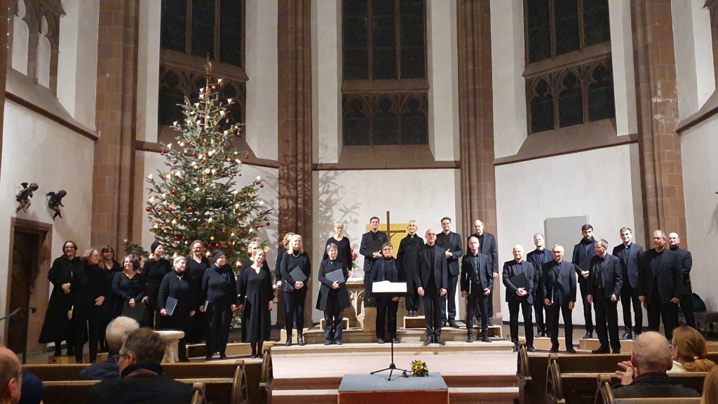 Weihnachtskonzert des Kurt-Thomas-Kammerchores in der Dreikönigskirche Weihnachtskonzert des Kurt-Thomas-Kammerchores in der Dreikönigskirche