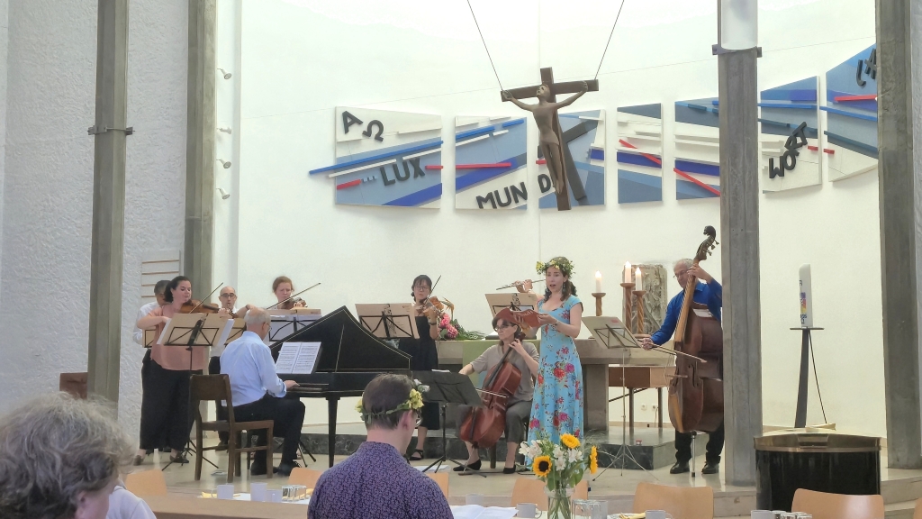 Aufführung der Kantate von der Vergnügsamkeit (BWV 204) in der Erlöserkirche Frankfurt-Oberrad Aufführung der Kantate von der Vergnügsamkeit (BWV 204) in der Erlöserkirche Frankfurt-Oberrad